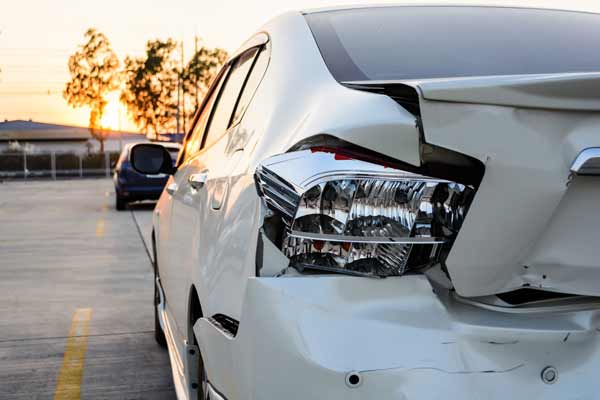Contact our attorneys to file a rear-end accident claim.